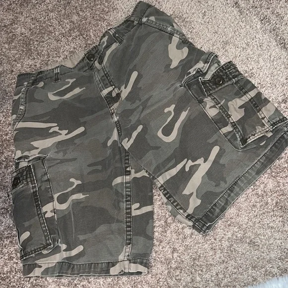 MENS CAMO cargo shorts - Picture 4 of 10